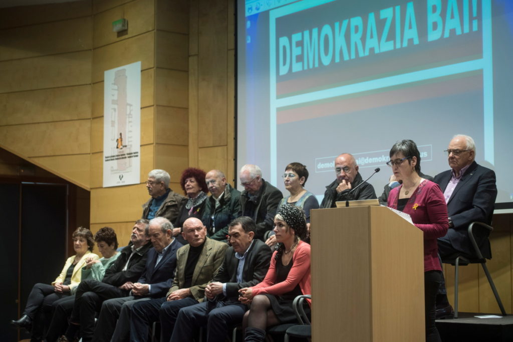 T_Begoña hitz egiten