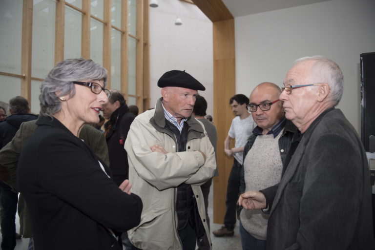 2018-12-18, Donostia. Demokrazia Bai-ren agerraldia. Estatus berri bati buruzko agiria, eta agiri hori sostengatzen duten sinadurak aurkeztuo dituzte. Han izan dira, besteak beste, Juan Jose Ibarretxe, Joseba Azkarraga, Iñigo Iruin, Rafa Diez, Nekane Alzelai.

18-12-2018, San Sebastián. Comparecencia de Demokrazia Bai, para presentar un manifiesto sobre el nuevo estatus y las firmas que lo sustentan. Comparecerán entre otros Juan Jose Ibarretxe, Joseba Azkarraga, Iñigo Iruin, Rafa Diez, Nekane Alzelai.